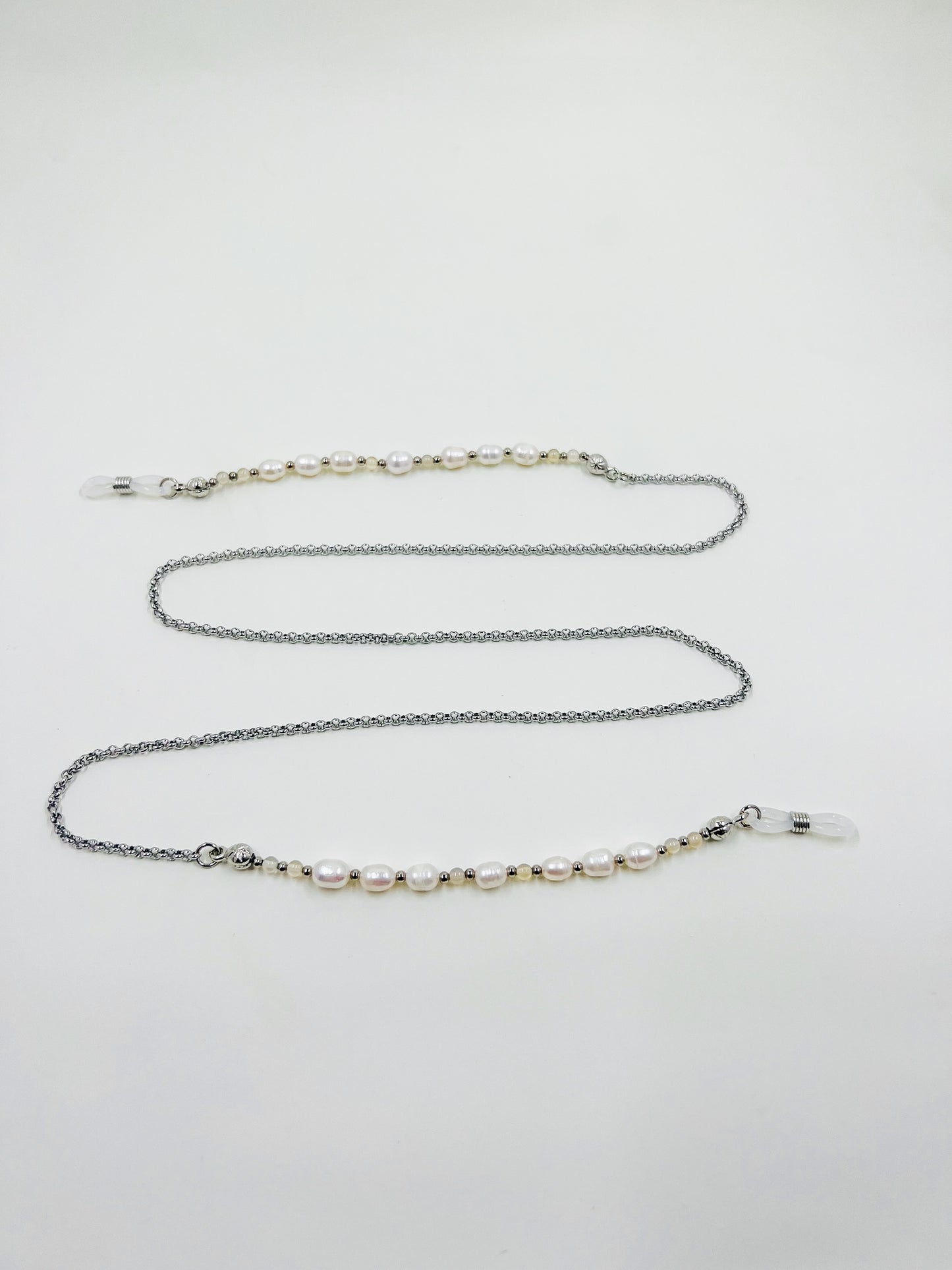 White Heaven Sunglasses chain